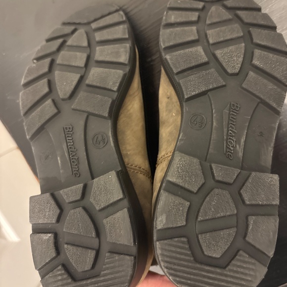 Women’s Blundstone style #1351 7 - Picture 4 of 4